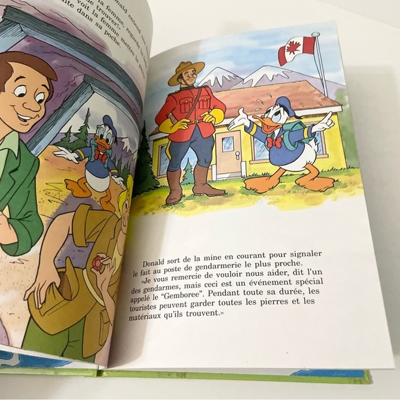 Disney's French Donald Et La Police Montée Une Aventure Au Canada Book - Picture 16 of 16